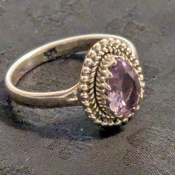 🆕 Unique 925 Solid Sterling Silver Amethyst Ring Size 5.5 - 6 - Picture 3 of 6